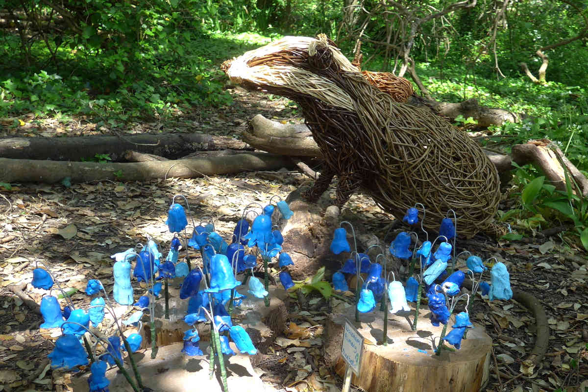 blue flowers and animal sculpture