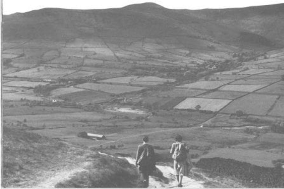 Walkers in Edale, Peak District