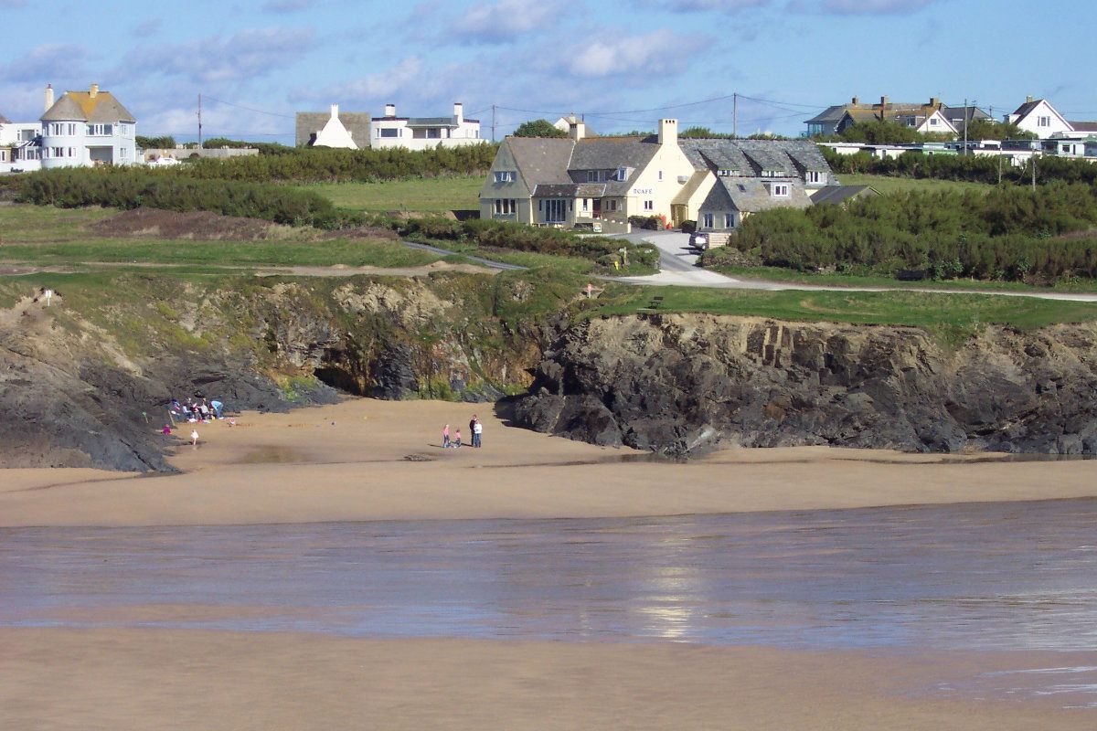 YHA Treyarnon Bay exterior