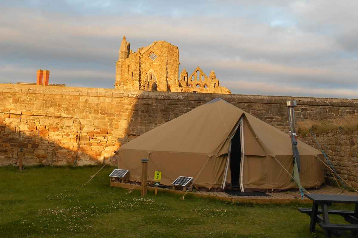 Bell tent in the grounds of YHA Whitby